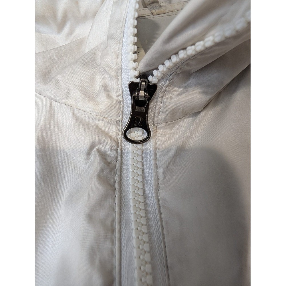 Lululemon Windbreaker Jacket Womens 8 Beige Polyester Hooded Reflective Print - Picture 3 of 8